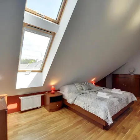 Lägenhet Funkcjonalne I Stylowe Sun Seasons 24 W Karpaczu By Renters