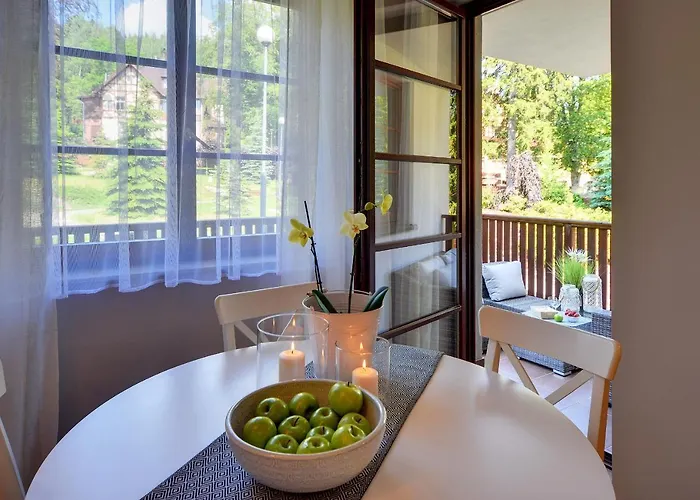Apartment Funkcjonalne I Stylowe Sun Seasons 24 W Karpaczu By Renters