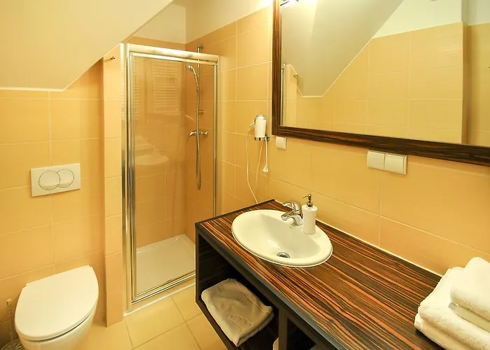 Funkcjonalne I Stylowe Sun Seasons 24 W Karpaczu By Renters Apartment