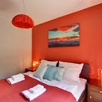Funkcjonalne I Stylowe Sun Seasons 24 W Karpaczu By Renters 아파트