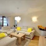 아파트 Funkcjonalne I Stylowe Sun Seasons 24 W Karpaczu By Renters *