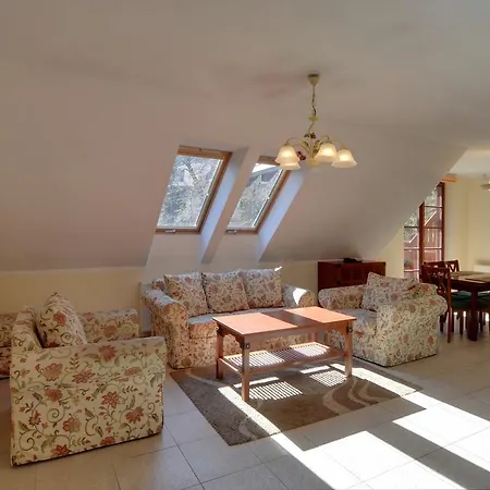 Funkcjonalne I Stylowe Sun Seasons 24 W Karpaczu By Renters *