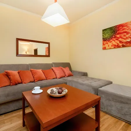 Funkcjonalne I Stylowe Sun Seasons 24 W Karpaczu By Renters