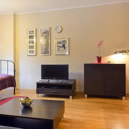 Funkcjonalne I Stylowe Sun Seasons 24 W Karpaczu By Renters Apartamento
