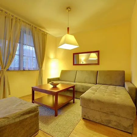 Funkcjonalne I Stylowe Apartamenty Sun Seasons 24 W Karpaczu By Noclegi Renters Apartment