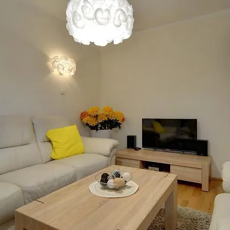 Apartamento Funkcjonalne I Stylowe Sun Seasons 24 W Karpaczu By Renters