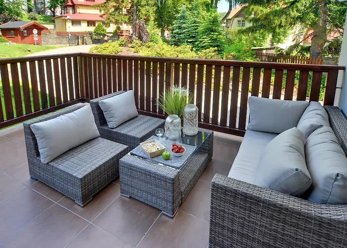 Funkcjonalne I Stylowe Apartamenty Sun Seasons 24 W Karpaczu By Noclegi Renters Apartment