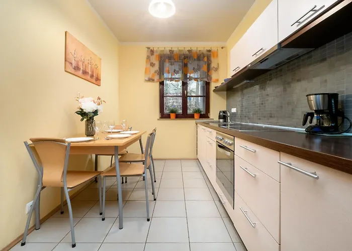 Funkcjonalne I Stylowe Apartamenty Sun Seasons 24 W Karpaczu By Noclegi Renters Apartment *